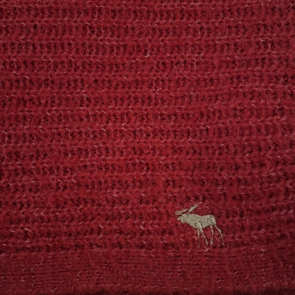 sweater - Picture 2 of 6